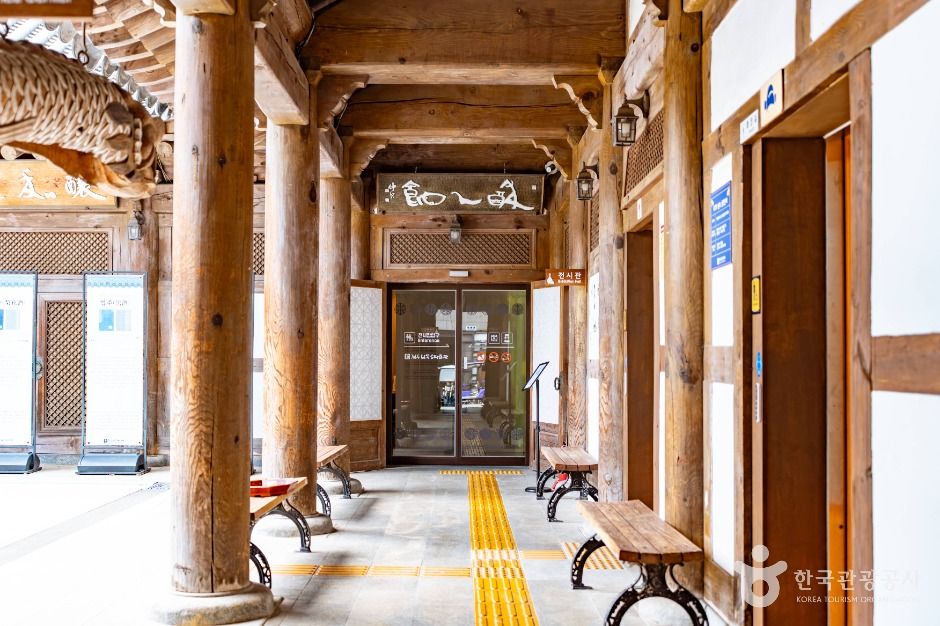 전주 전통술박물관 여행 추천 - 메고지고 전주 전통술박물관 여행 추천 - 메고지고