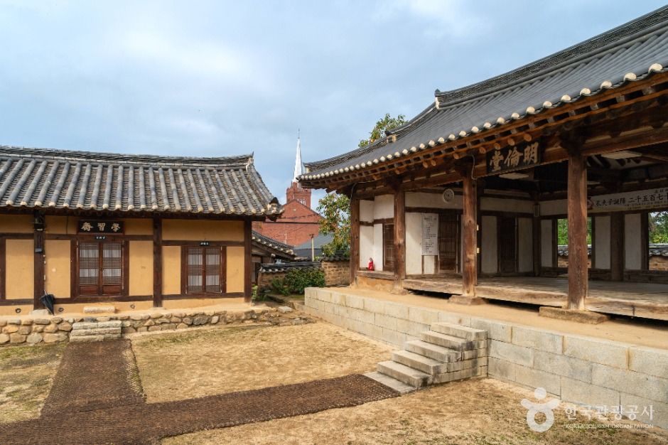 의성향교 여행 추천 - 메고지고 의성향교 여행 추천 - 메고지고