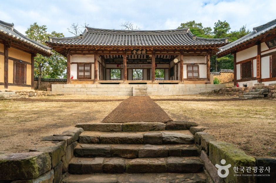 의성향교 여행 추천 - 메고지고 의성향교 여행 추천 - 메고지고