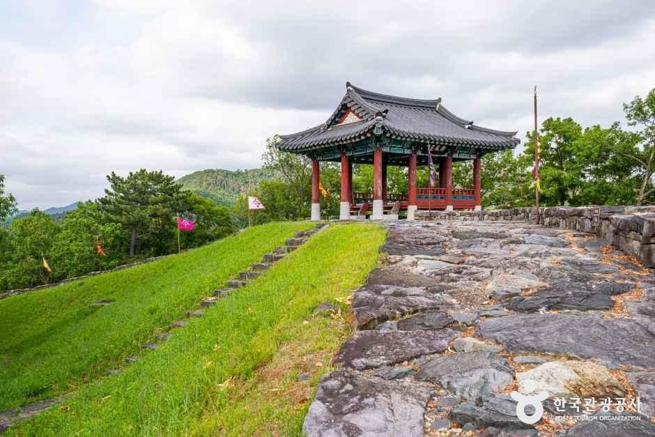 밀양읍성 여행 추천 - 메고지고 밀양읍성 여행 추천 - 메고지고