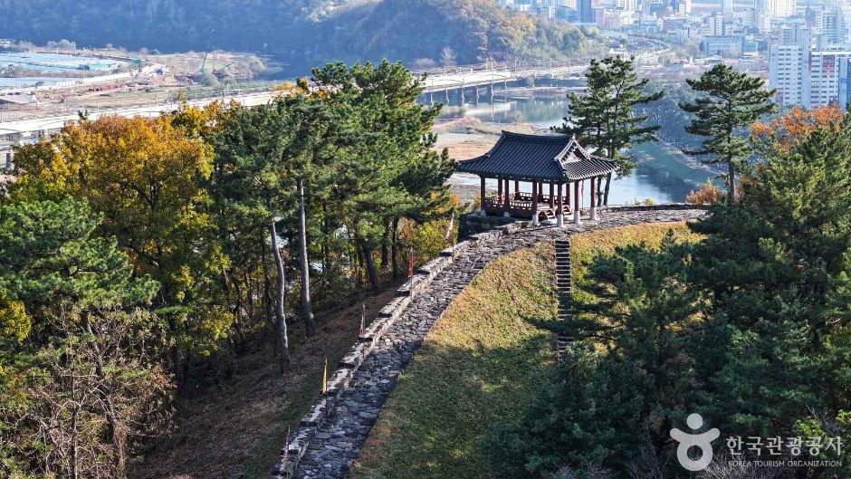 밀양읍성 여행 추천 - 메고지고 밀양읍성 여행 추천 - 메고지고