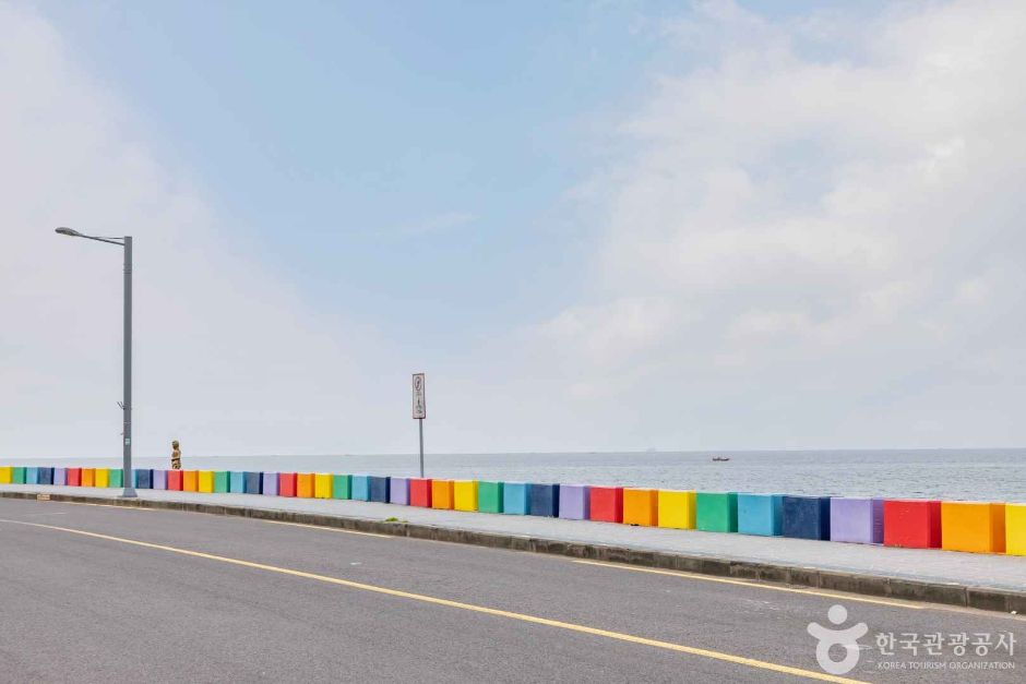 제주 무지개해안도로 여행 추천 - 메고지고 제주 무지개해안도로 여행 추천 - 메고지고