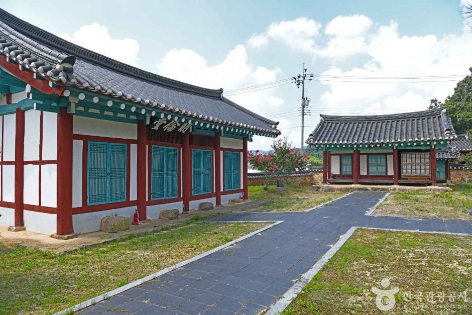 용담향교 여행 추천 - 메고지고