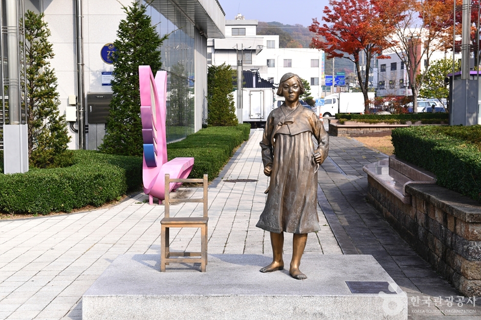 연지아트홀 여행 추천 - 메고지고 연지아트홀 여행 추천 - 메고지고