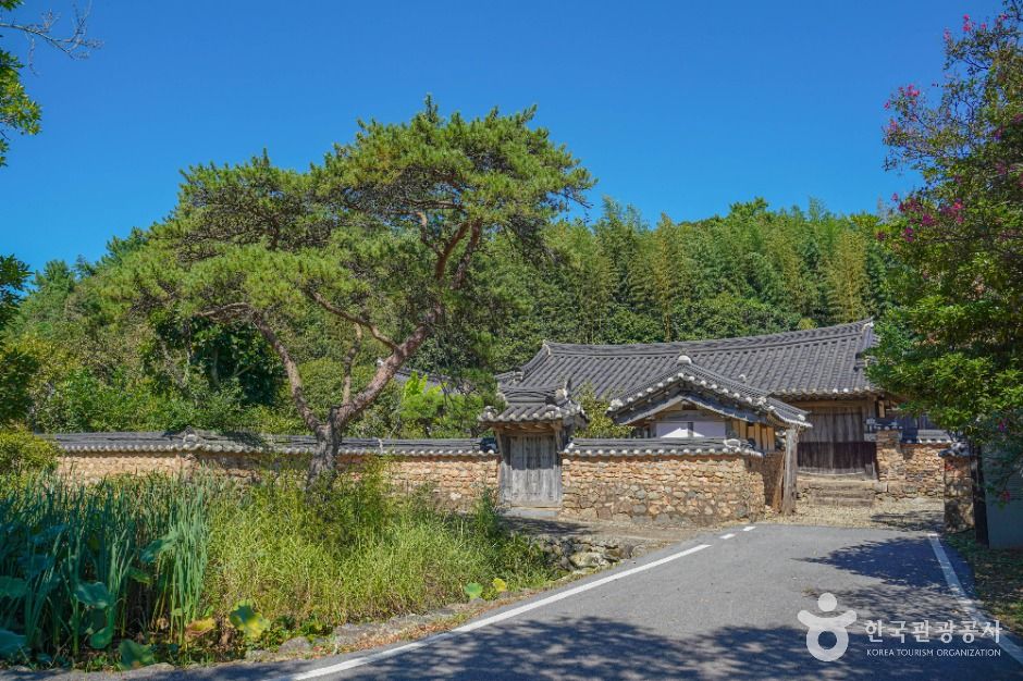 장흥 오헌고택 여행 추천 - 메고지고