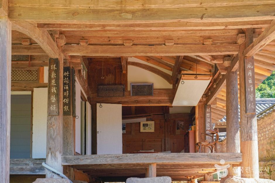 장흥 죽헌고택 여행 추천 - 메고지고 장흥 죽헌고택 여행 추천 - 메고지고