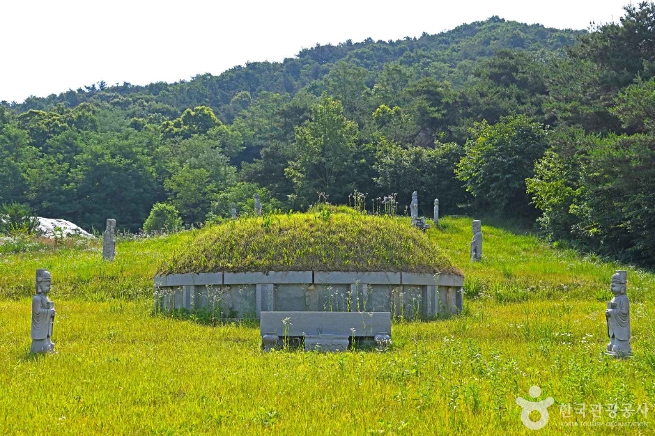 진천 이영남 묘소 여행 추천 - 메고지고 진천 이영남 묘소 여행 추천 - 메고지고