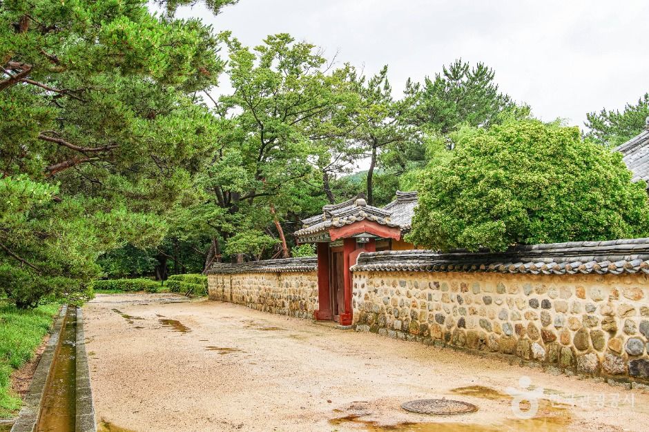 김해수로왕릉 여행 추천 - 메고지고 김해수로왕릉 여행 추천 - 메고지고