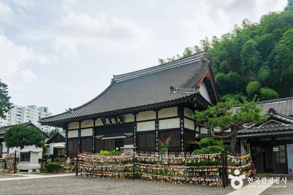 동국사(군산) 여행 추천 - 메고지고 동국사(군산) 여행 추천 - 메고지고