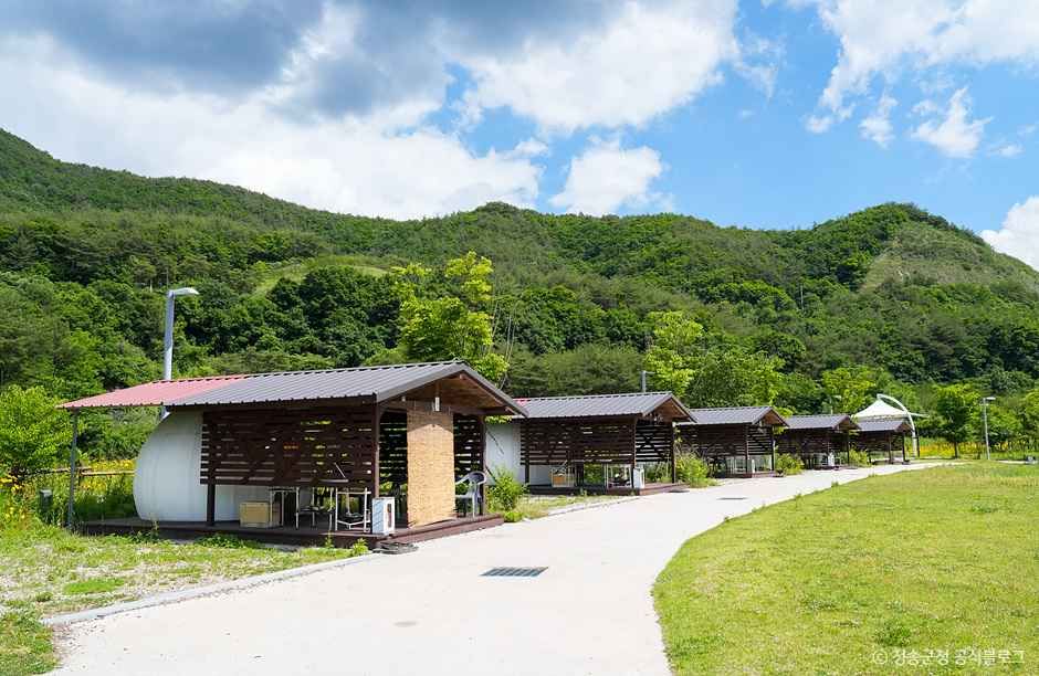 수달캠핑장 여행 추천 - 메고지고 수달캠핑장 여행 추천 - 메고지고