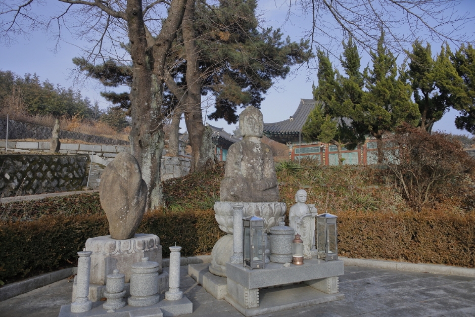 광경사지 석불좌상 여행 추천 - 메고지고 광경사지 석불좌상 여행 추천 - 메고지고