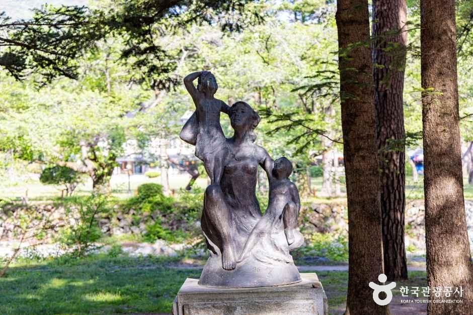 속리산조각공원 여행 추천 - 메고지고 속리산조각공원 여행 추천 - 메고지고