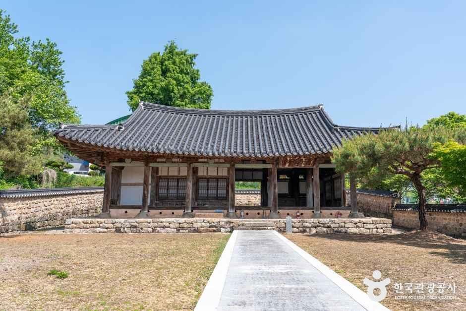 태인동헌 여행 추천 - 메고지고 태인동헌 여행 추천 - 메고지고