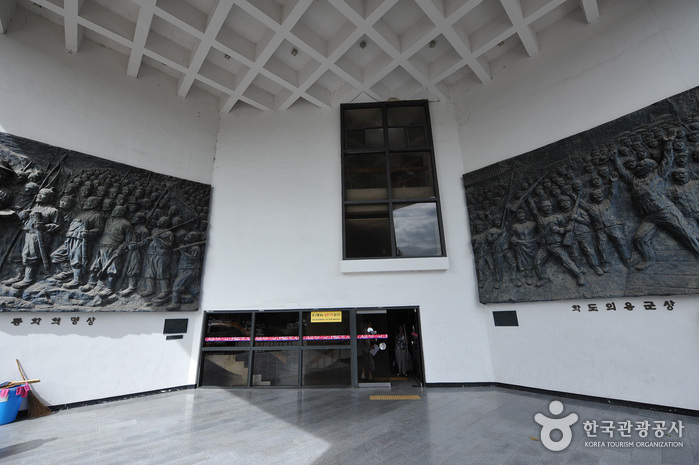 전주 덕진예술회관 여행 추천 - 메고지고