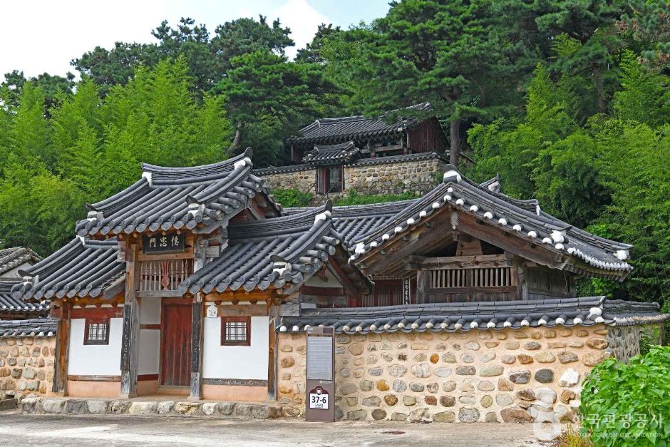 월강서원 여행 추천 - 메고지고 월강서원 여행 추천 - 메고지고