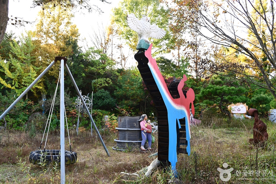 뚜라조각공원 여행 추천 - 메고지고 뚜라조각공원 여행 추천 - 메고지고