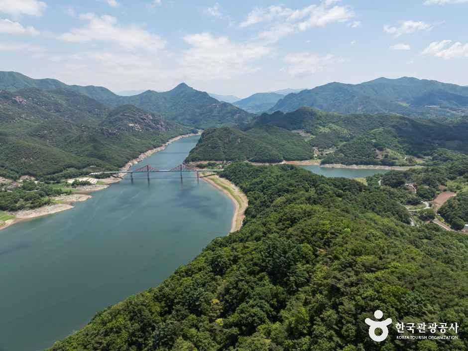 [청풍호자드락길 6코스] 괴곡성벽길 여행 추천 - 메고지고