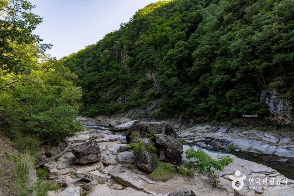 선암계곡(하선암) 여행 추천 - 메고지고 선암계곡(하선암) 여행 추천 - 메고지고