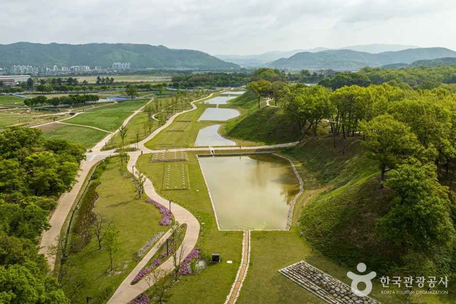 경주 월성 여행 추천 - 메고지고