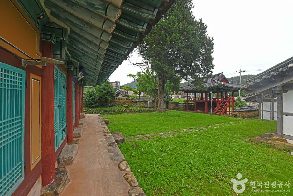 돌산향교 여행 추천 - 메고지고 돌산향교 여행 추천 - 메고지고