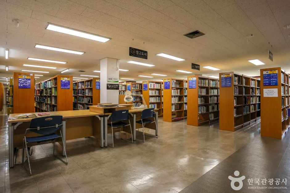 전남광주통합특별시무등도서관 여행 추천 - 메고지고