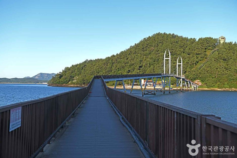가우도 출렁다리 여행 추천 - 메고지고