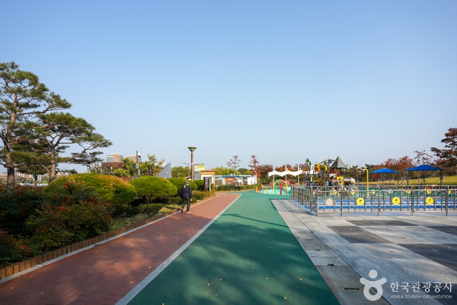 남매공원 여행 추천 - 메고지고