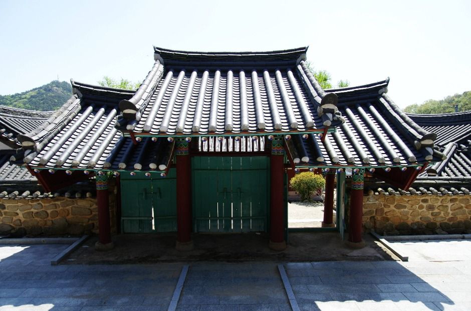 고흥향교 여행 추천 - 메고지고 고흥향교 여행 추천 - 메고지고