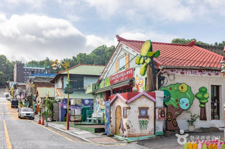 송월동 동화마을 여행 추천 - 메고지고