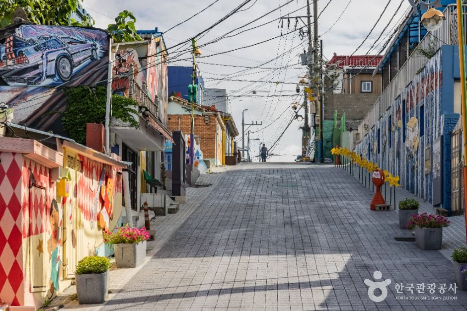 송월동 동화마을 여행 추천 - 메고지고