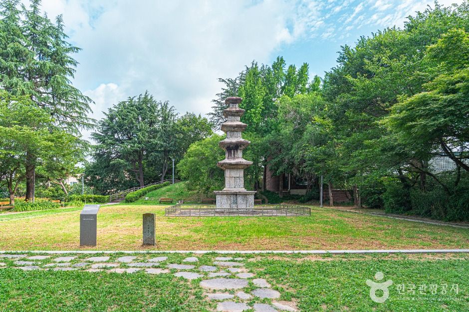 (전)광주 성거사지 오층석탑 여행 추천 - 메고지고 (전)광주 성거사지 오층석탑 여행 추천 - 메고지고