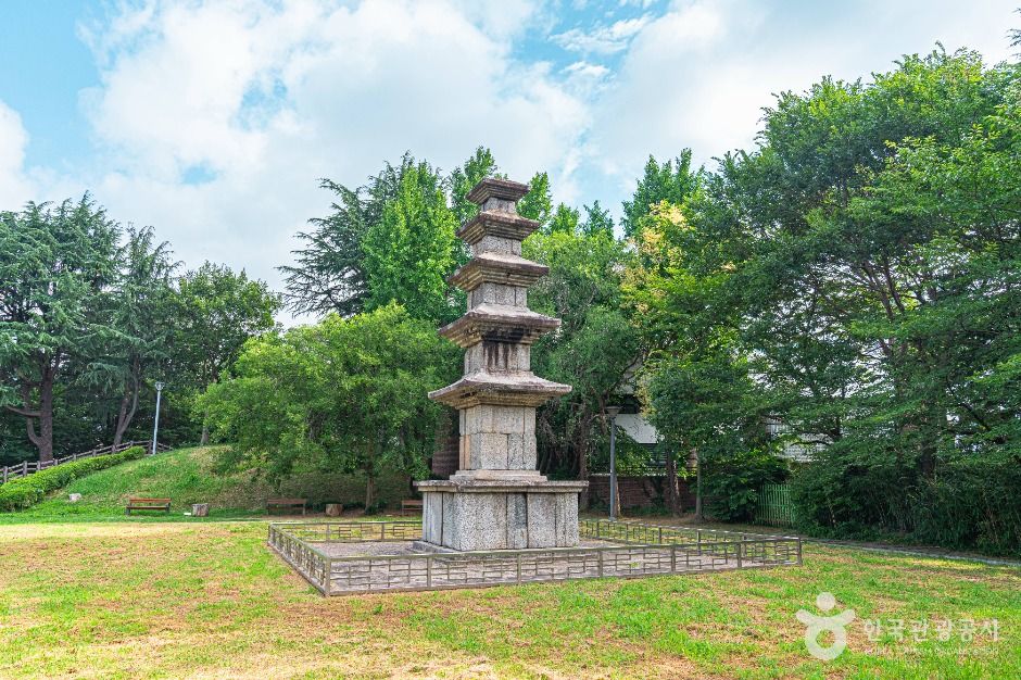 (전)광주 성거사지 오층석탑 여행 추천 - 메고지고 (전)광주 성거사지 오층석탑 여행 추천 - 메고지고