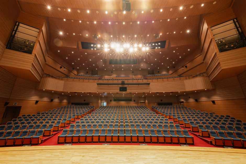 인천서해구문화회관 여행 추천 - 메고지고