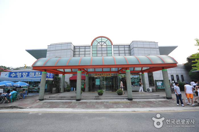 염주실내수영장 여행 추천 - 메고지고
