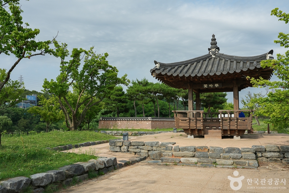 경인아라뱃길 매화동산 여행 추천 - 메고지고 경인아라뱃길 매화동산 여행 추천 - 메고지고