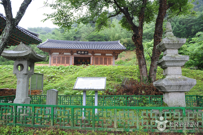 용천사 석등 여행 추천 - 메고지고