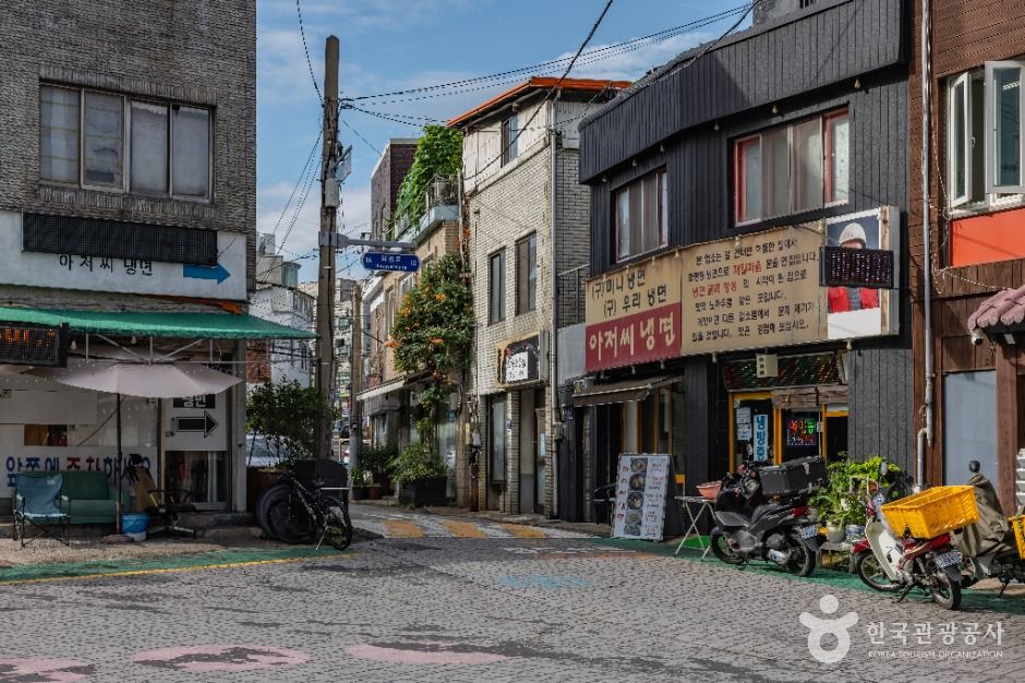 인천 화평동 세숫대야 냉면거리 여행 추천 - 메고지고 인천 화평동 세숫대야 냉면거리 여행 추천 - 메고지고