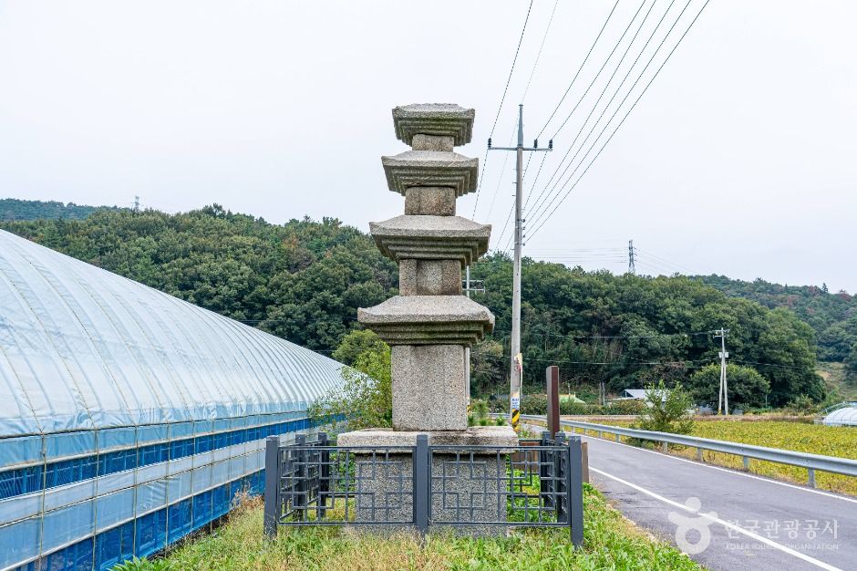 진원리 오층석탑 여행 추천 - 메고지고 진원리 오층석탑 여행 추천 - 메고지고