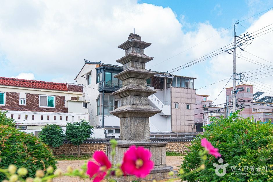 광주지산동오층석탑 여행 추천 - 메고지고