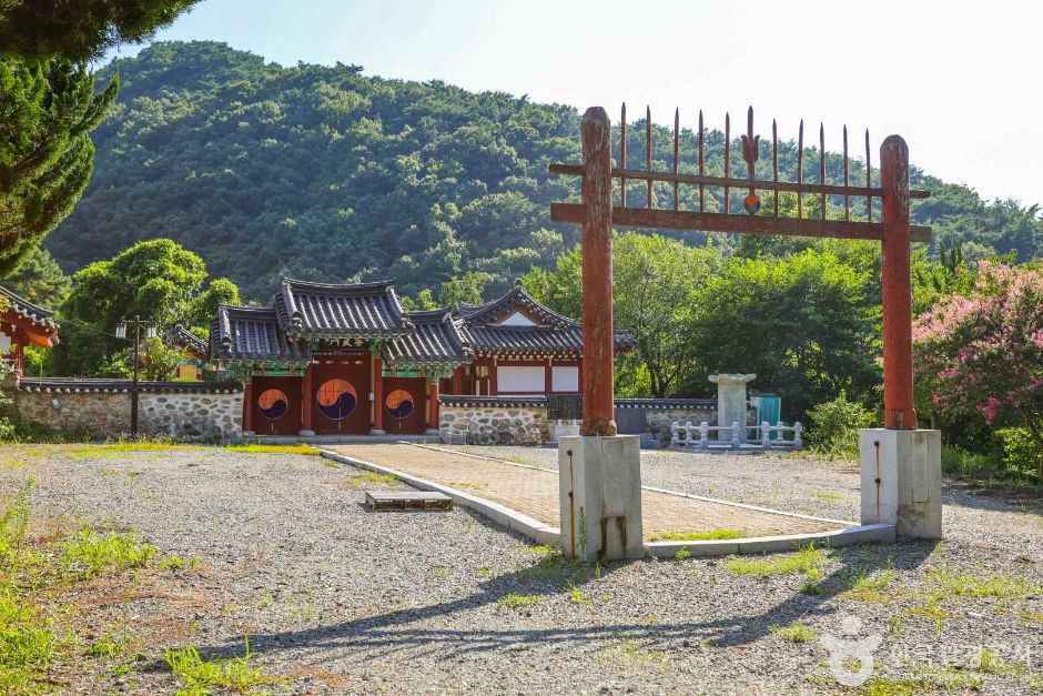 운암서원(광주) 여행 추천 - 메고지고