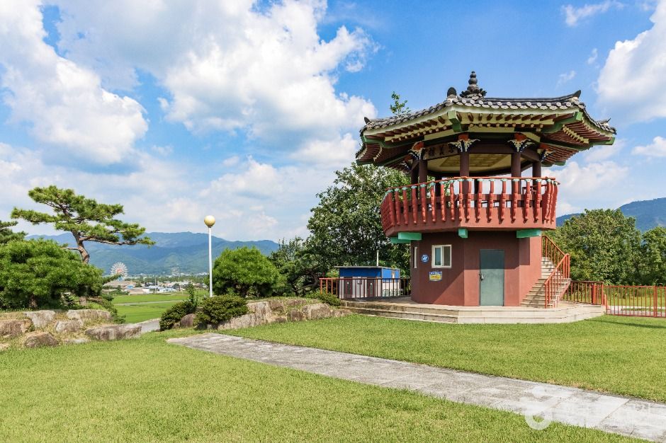 충의공원 여행 추천 - 메고지고 충의공원 여행 추천 - 메고지고