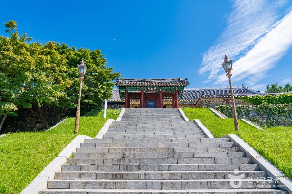 여수 진남관 여행 추천 - 메고지고