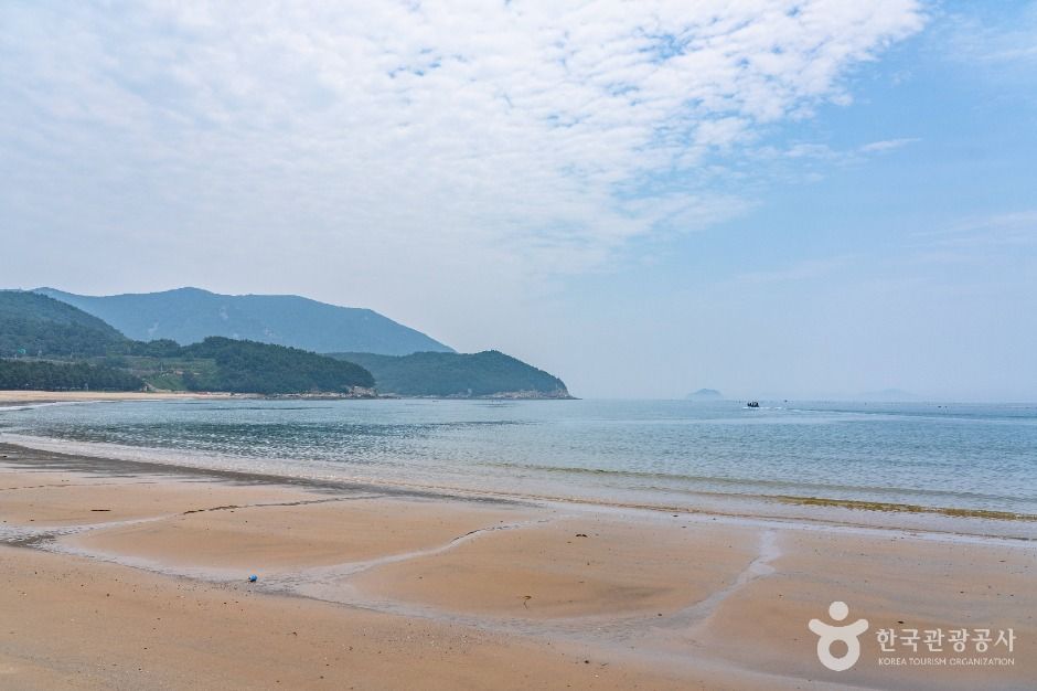 익금해수욕장 여행 추천 - 메고지고 익금해수욕장 여행 추천 - 메고지고