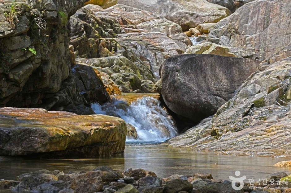 청계동계곡 여행 추천 - 메고지고 청계동계곡 여행 추천 - 메고지고