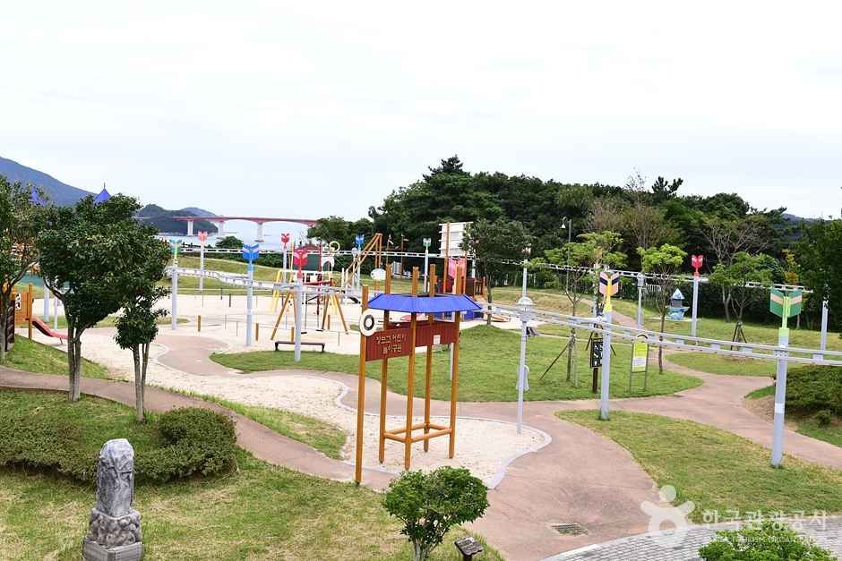 장보고공원 여행 추천 - 메고지고 장보고공원 여행 추천 - 메고지고