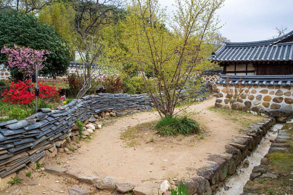 구례 운조루 고택 여행 추천 - 메고지고