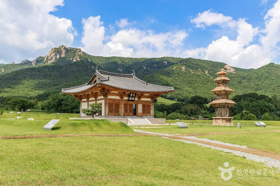 월남사지 여행 추천 - 메고지고
