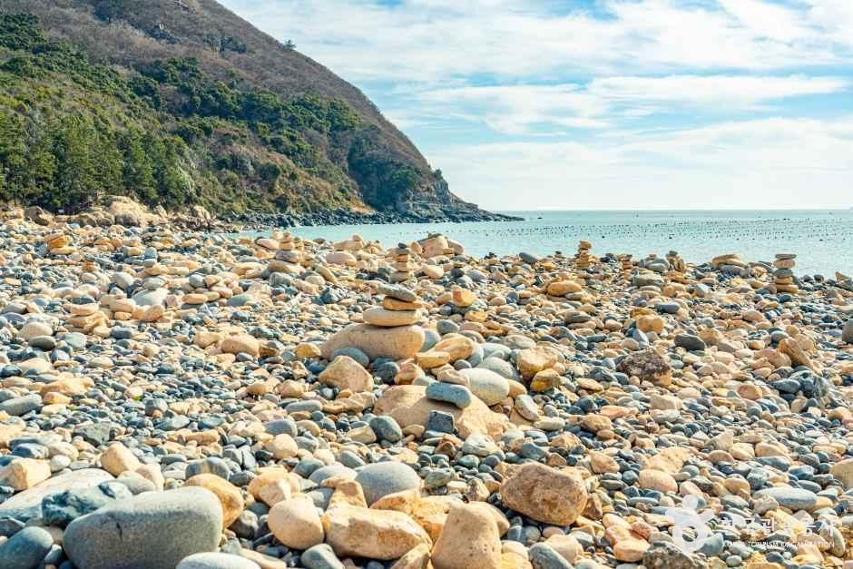 보옥리 공룡알해변 여행 추천 - 메고지고