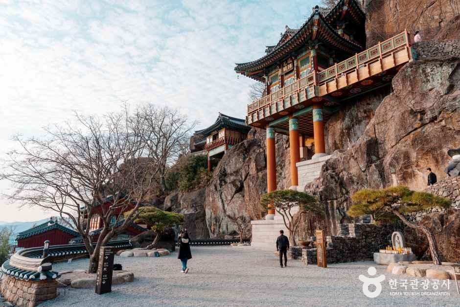 사성암(구례) 여행 추천 - 메고지고 사성암(구례) 여행 추천 - 메고지고