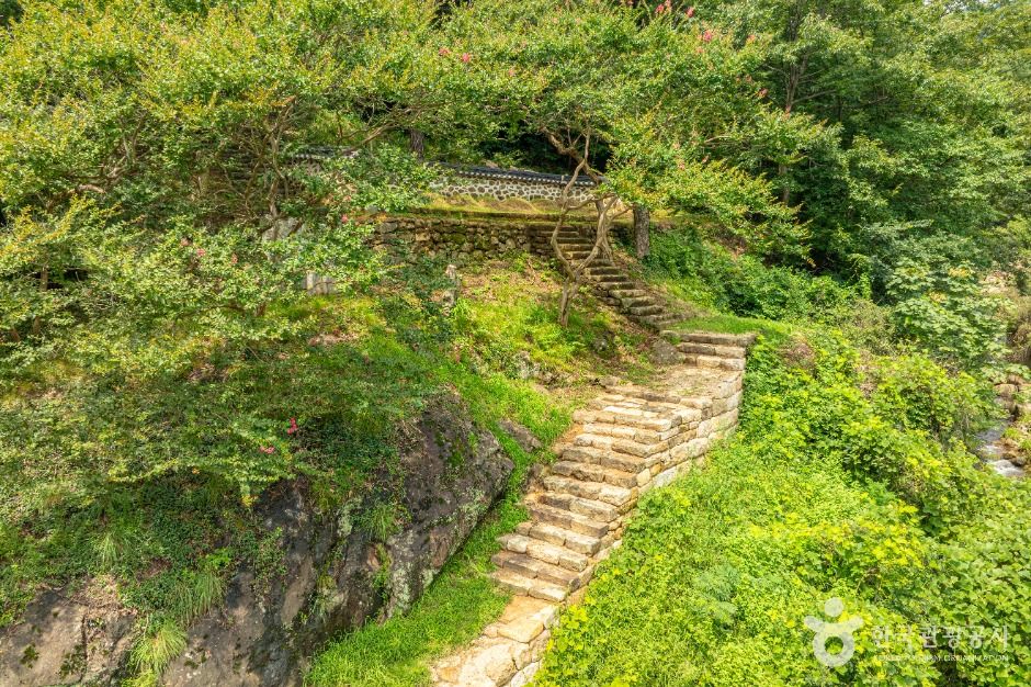 구례 석주관 칠의사묘 여행 추천 - 메고지고